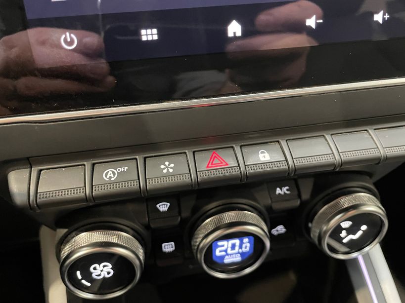 RENAULT CLIO V 2022 - Photo n°24