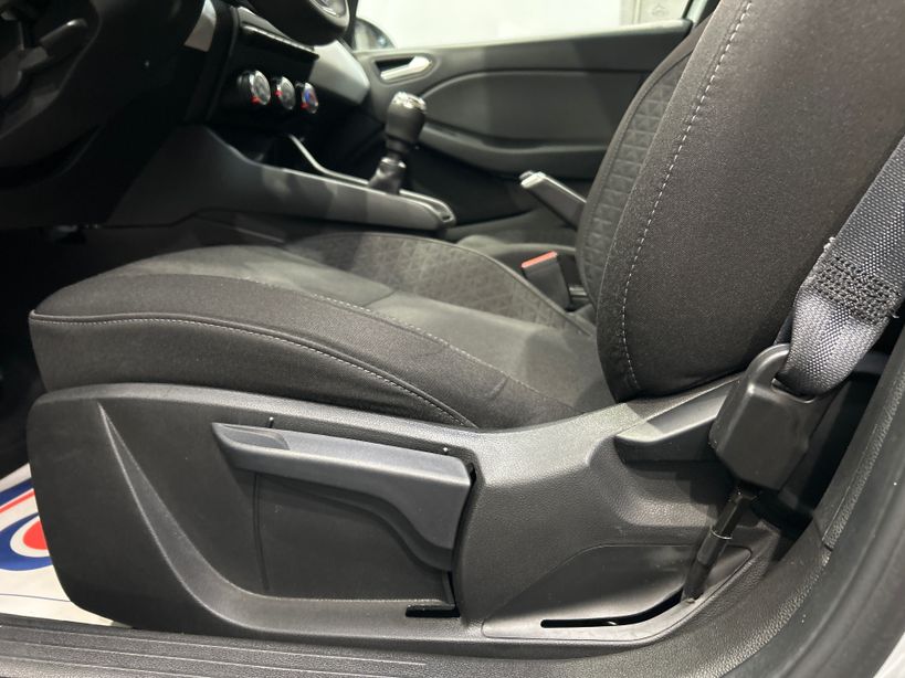 RENAULT CLIO V 2023 - Photo n°31