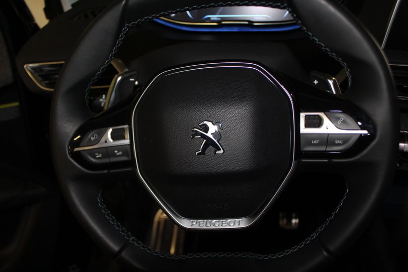 PEUGEOT 3008 2018 - Photo n°13