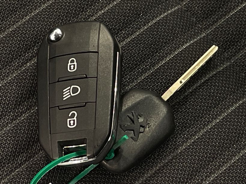 PEUGEOT 208 2023 - Photo n°49