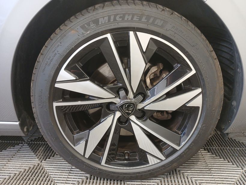 PEUGEOT 308 2022 - Photo n°6
