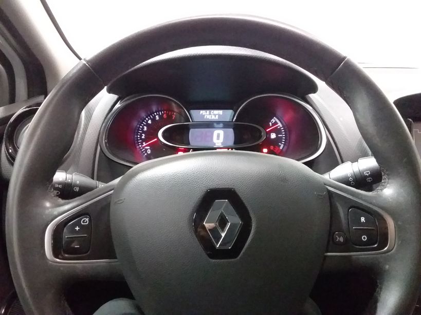 RENAULT CLIO IV ESTATE 2018 - Photo n°13