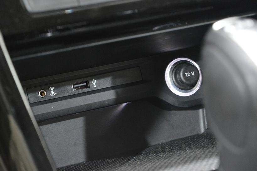 VOLKSWAGEN TOURAN 2016 - Photo n°29