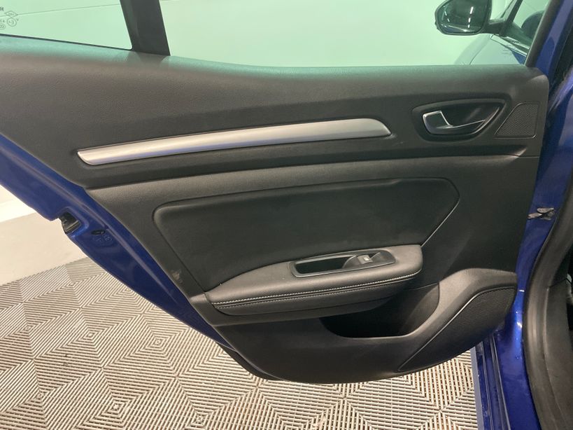 RENAULT MEGANE IV BERLINE 2023 - Photo n°21