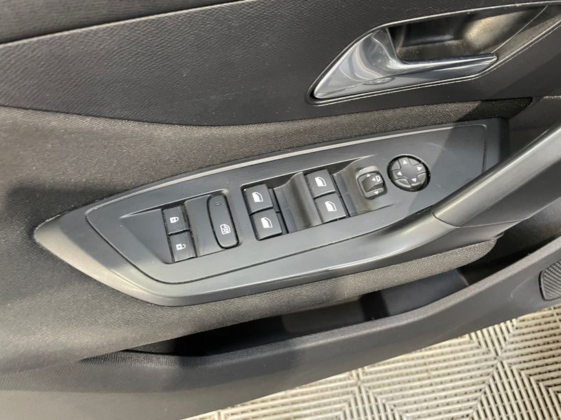 PEUGEOT 308 2022 - Photo n°38