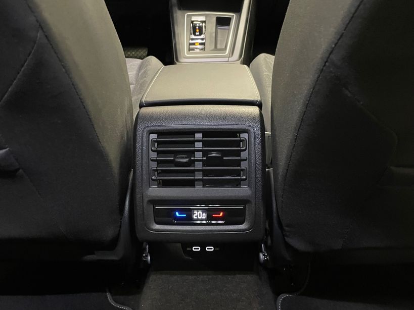VOLKSWAGEN GOLF 2023 - Photo n°35