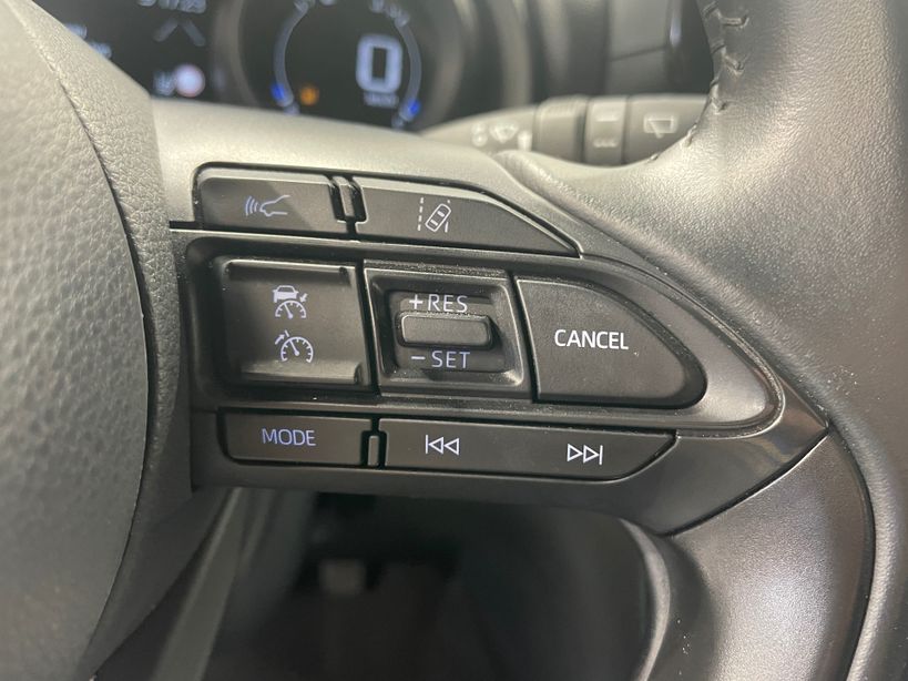 TOYOTA YARIS CROSS HYBRIDE 2023 - Photo n°13