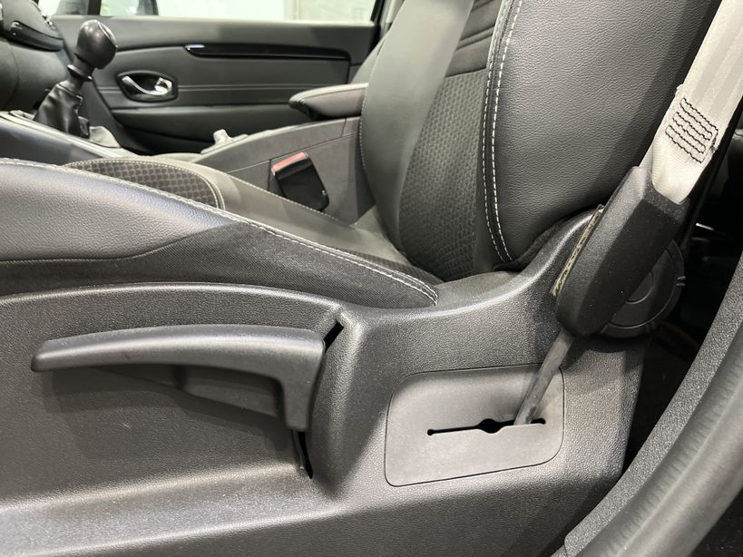 RENAULT SCENIC III 2015 - Photo n°36
