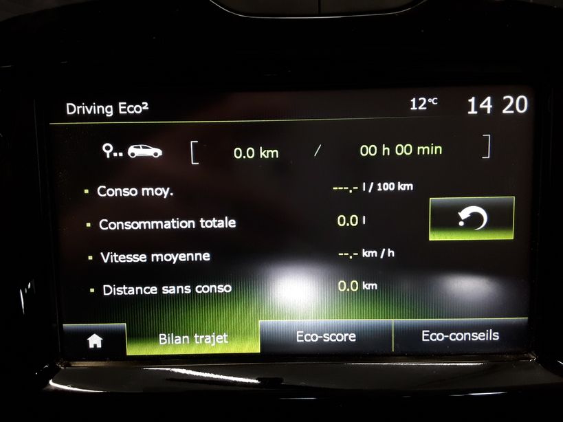 RENAULT CLIO IV ESTATE 2017 - Photo n°15