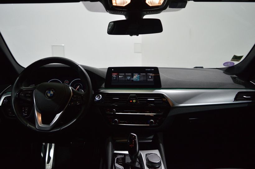 BMW SERIE 5 G30 2019 - Photo n°12