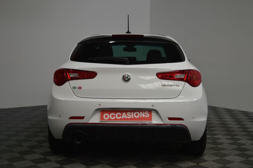 ALFA ROMEO GIULIETTA SERIE 2 2017 - Photo n°6