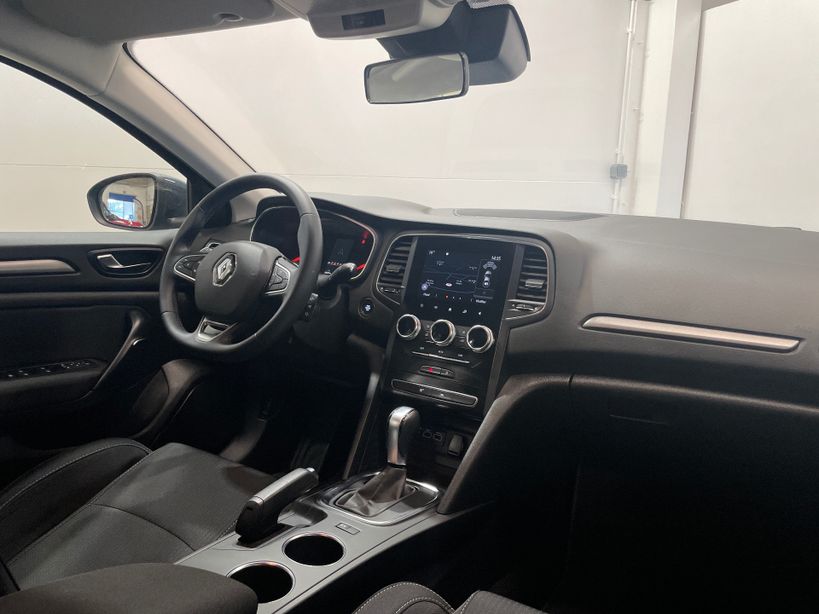 RENAULT MEGANE IV BERLINE 2022 - Photo n°9