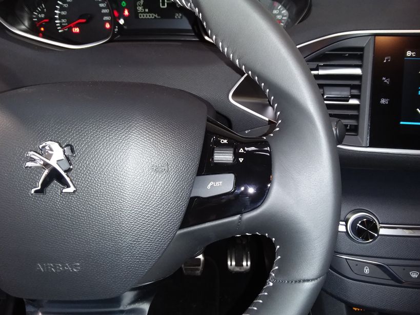 PEUGEOT 308 SW 2021 - Photo n°26