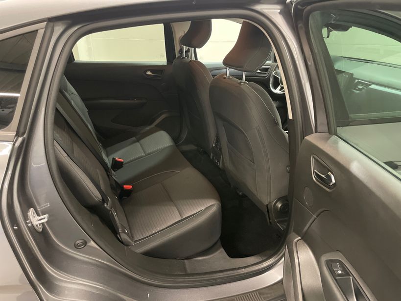 RENAULT ARKANA 2023 - Photo n°8