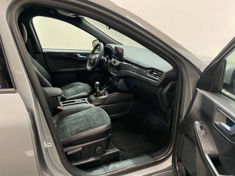 FORD KUGA 2022 - Photo n°7