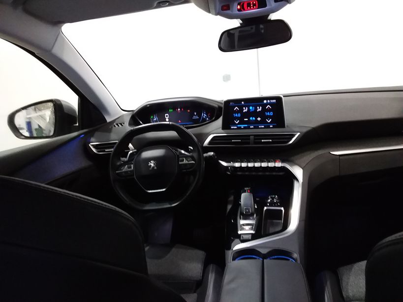 PEUGEOT 5008 BUSINESS 2018 - Photo n°9