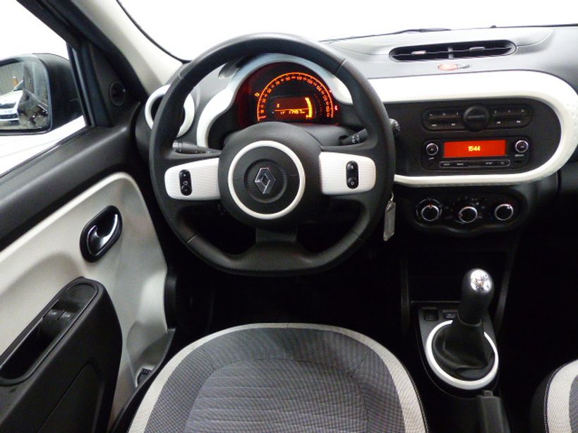 RENAULT TWINGO III 2019 - Photo n°8