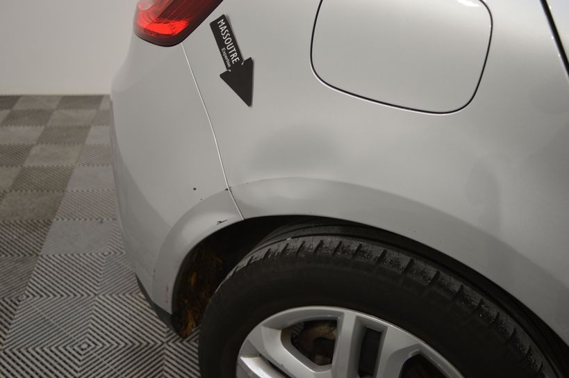 RENAULT MEGANE IV BERLINE BUSINESS 2017 - Photo n°4