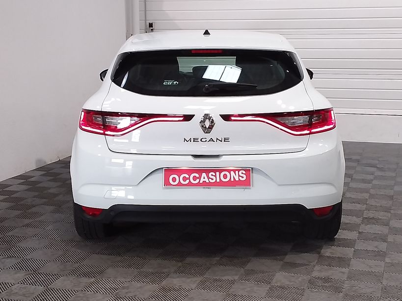 RENAULT MEGANE IV BERLINE BUSINESS 2018 - Photo n°5