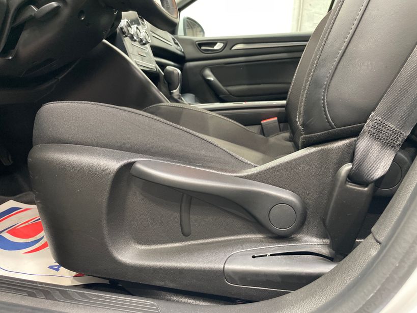 RENAULT MEGANE IV ESTATE 2021 - Photo n°32