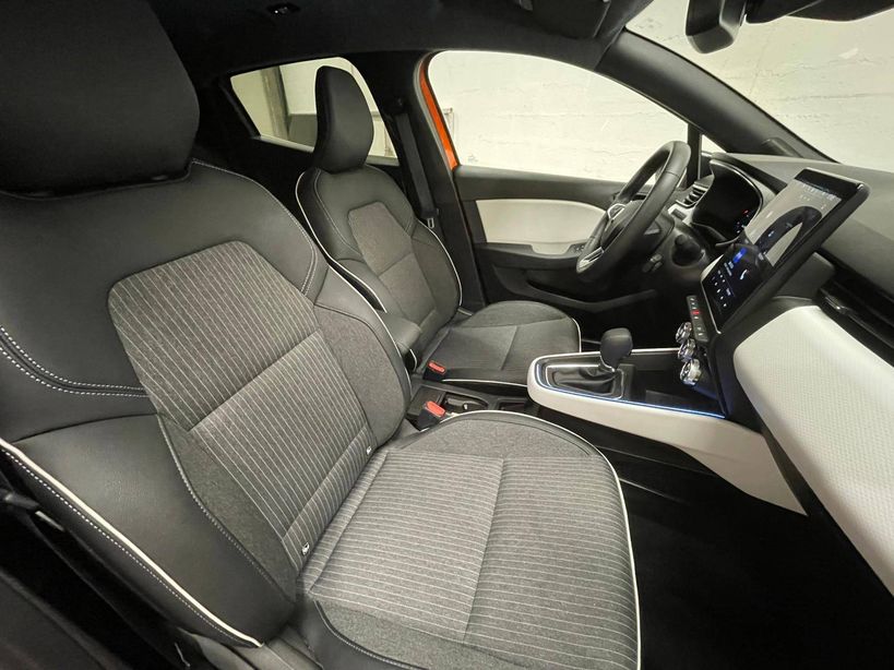 RENAULT CLIO V 2023 - Photo n°19