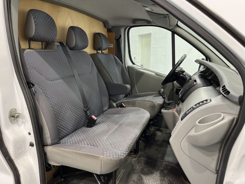 RENAULT TRAFIC FOURGON 2010 - Photo n°10