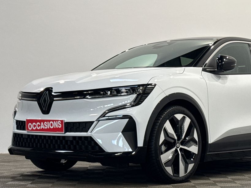 RENAULT MEGANE E TECH 2023 - Photo n°49