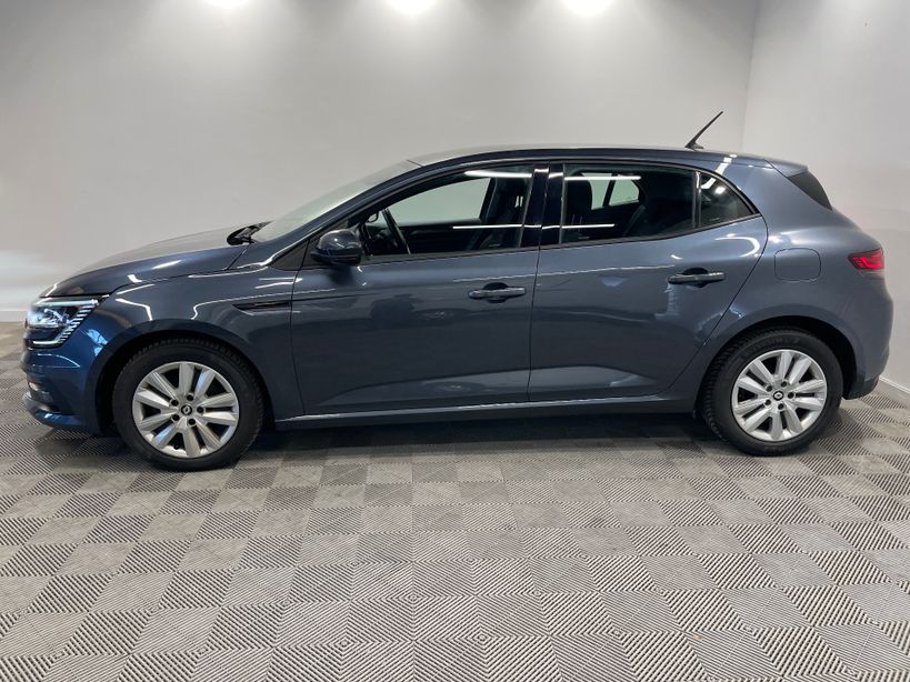 RENAULT MEGANE IV BERLINE 2022 - Photo n°4