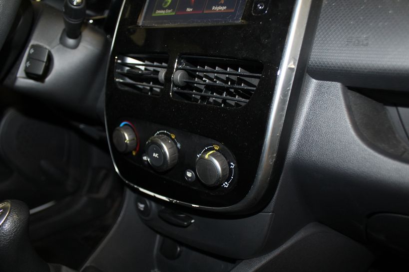 RENAULT CLIO IV SOCIETE 2015 - Photo n°6