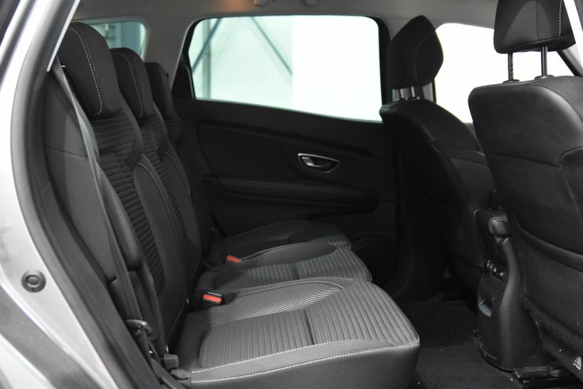 RENAULT GRAND SCENIC IV 2019 - Photo n°7