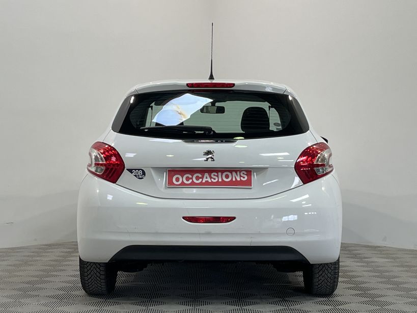 PEUGEOT 208 2015 - Photo n°6
