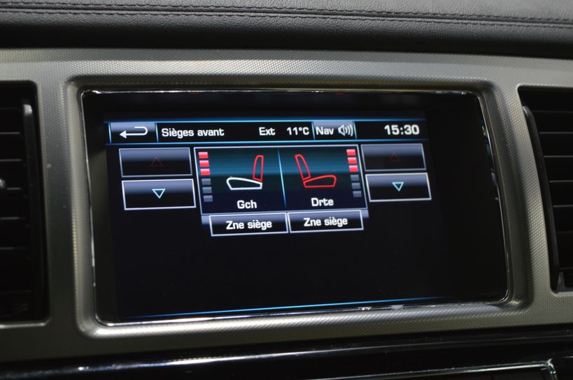 JAGUAR XF 2014 - Photo n°17