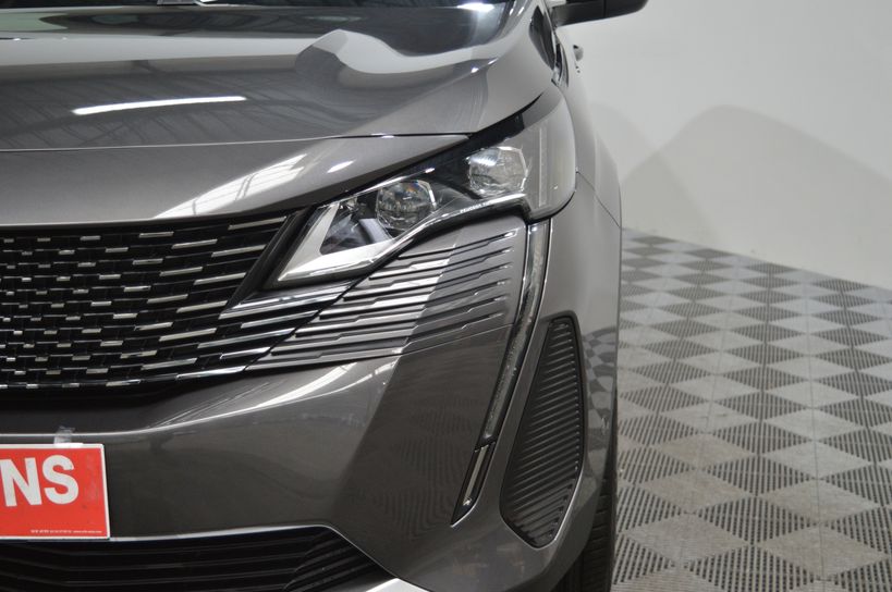 PEUGEOT 3008 2021 - Photo n°8