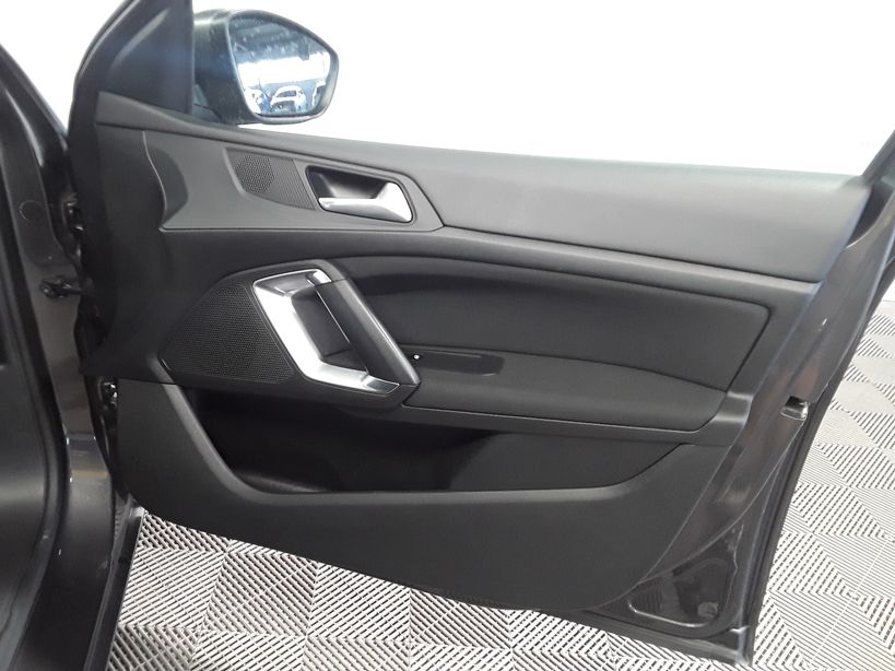 PEUGEOT 308 BUSINESS 2019 - Photo n°8