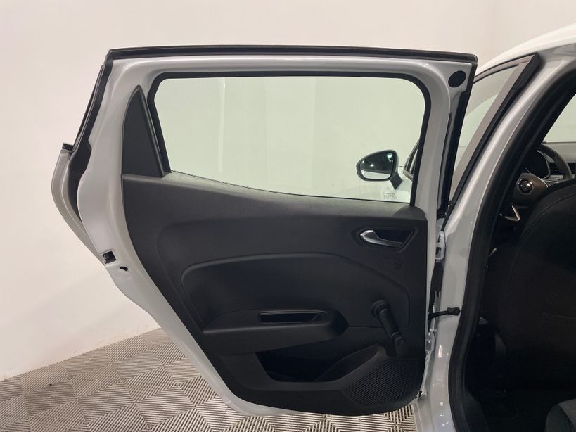 RENAULT CLIO V 2021 - Photo n°34