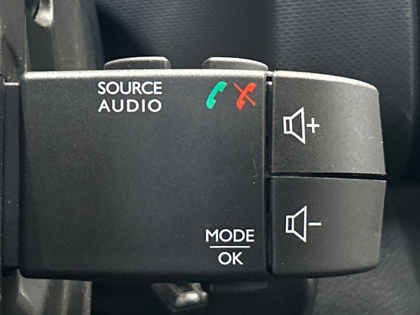 RENAULT TRAFIC FOURGON 2021 - Photo n°26