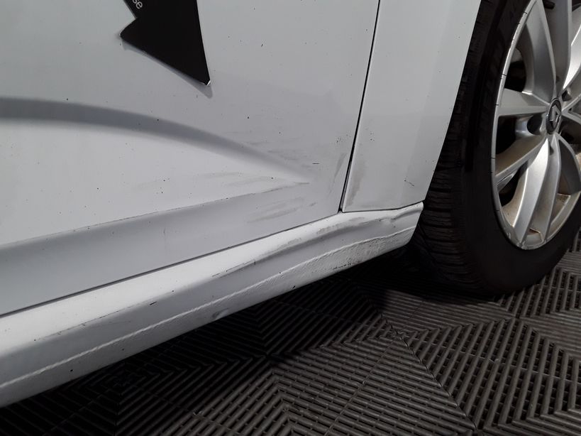 RENAULT MEGANE IV ESTATE 2017 - Photo n°12