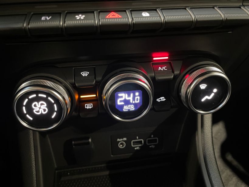 RENAULT CAPTUR 2023 - Photo n°25