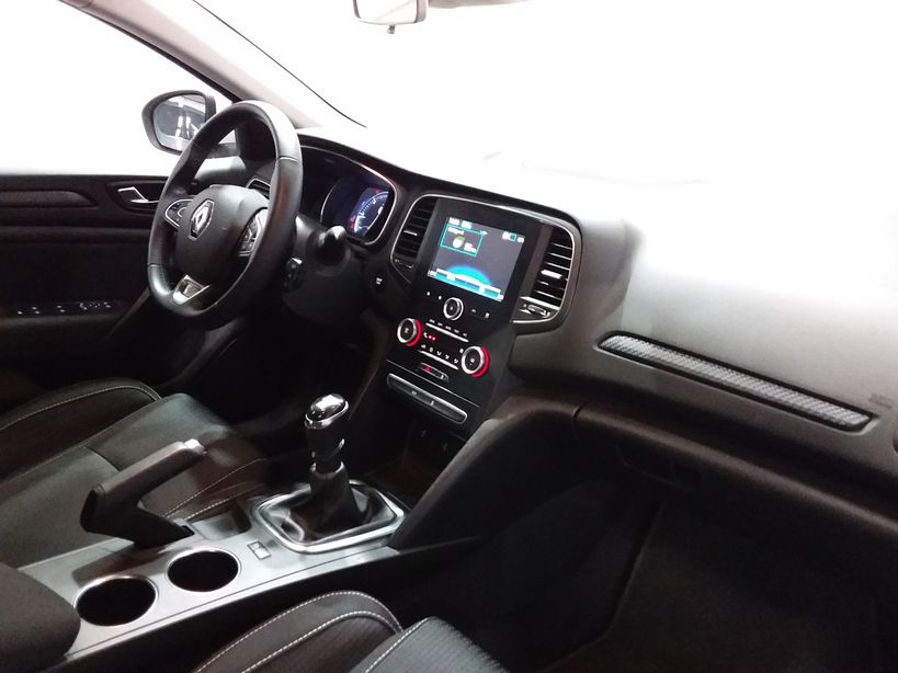 RENAULT MEGANE IV BERLINE BUSINESS 2019 - Photo n°7