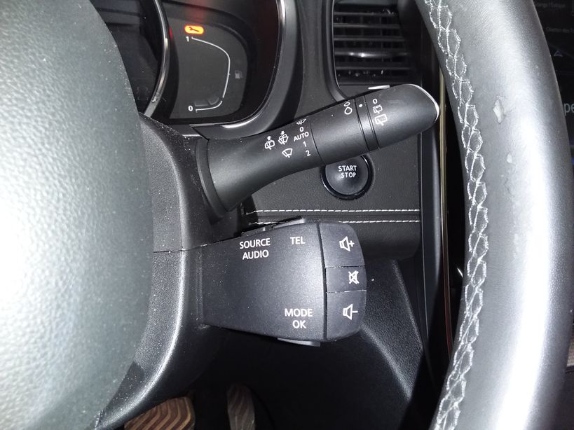 RENAULT GRAND SCENIC IV 2018 - Photo n°16
