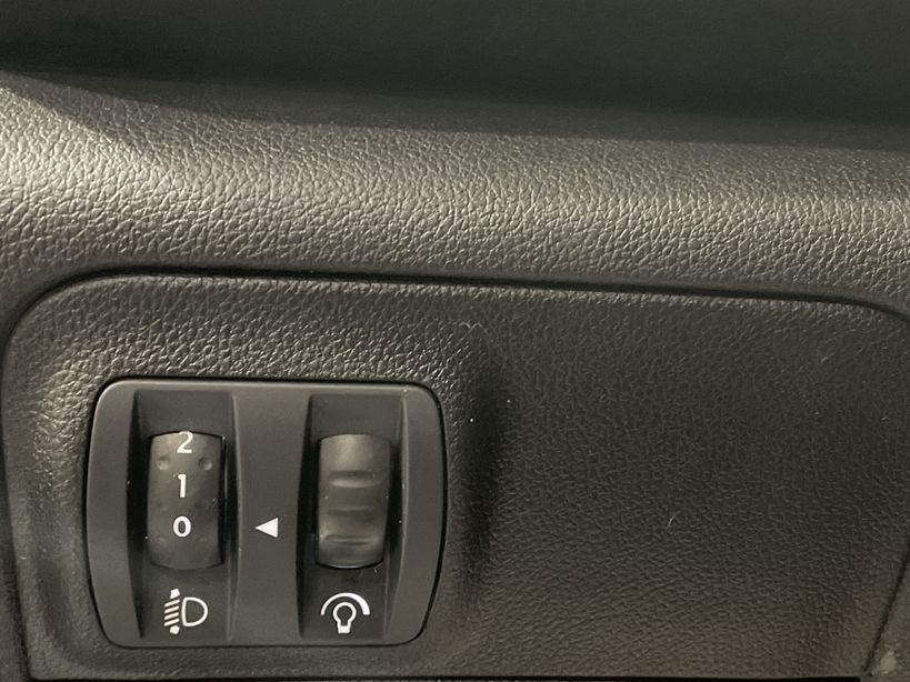 RENAULT MEGANE IV BERLINE 2021 - Photo n°33