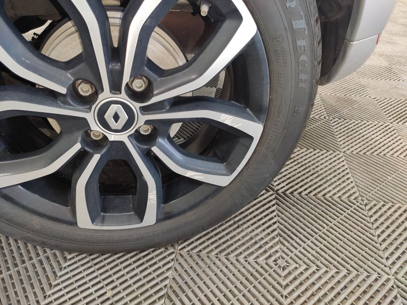 RENAULT CLIO IV 2020 - Photo n°1