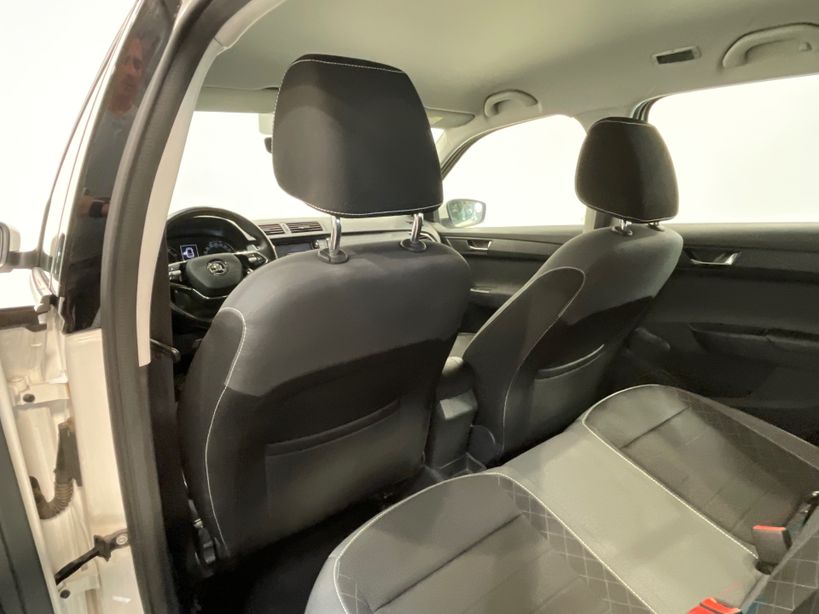 SKODA FABIA 2021 - Photo n°38