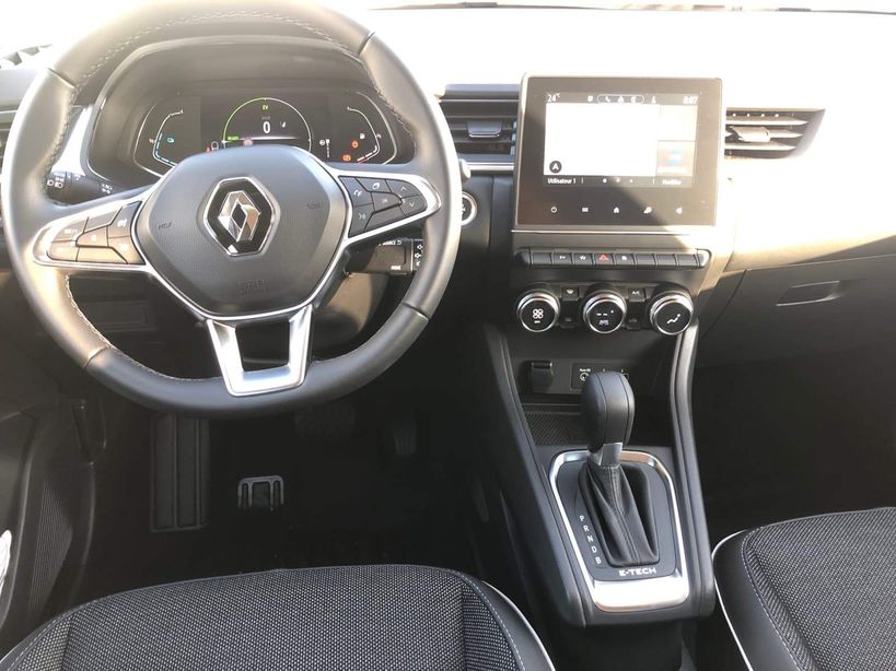 RENAULT CAPTUR 2023 - Photo n°11