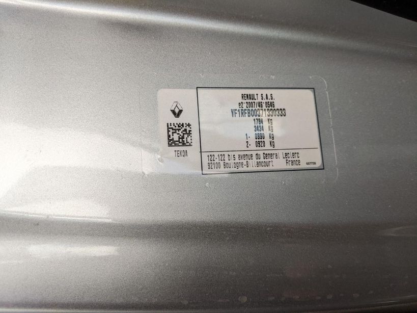 RENAULT MEGANE IV BERLINE 2023 - Photo n°3