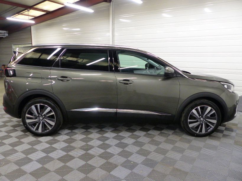 PEUGEOT 5008 2020 - Photo n°15