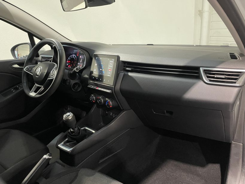 RENAULT CLIO V 2021 - Photo n°9