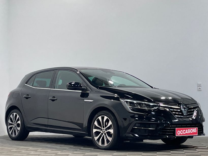 RENAULT MEGANE IV BERLINE 2023 - Photo n°2