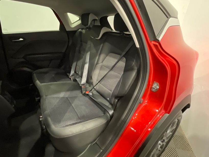 RENAULT CAPTUR 2023 - Photo n°10