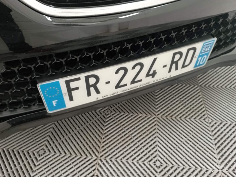RENAULT MEGANE IV BERLINE 2020 - Photo n°1
